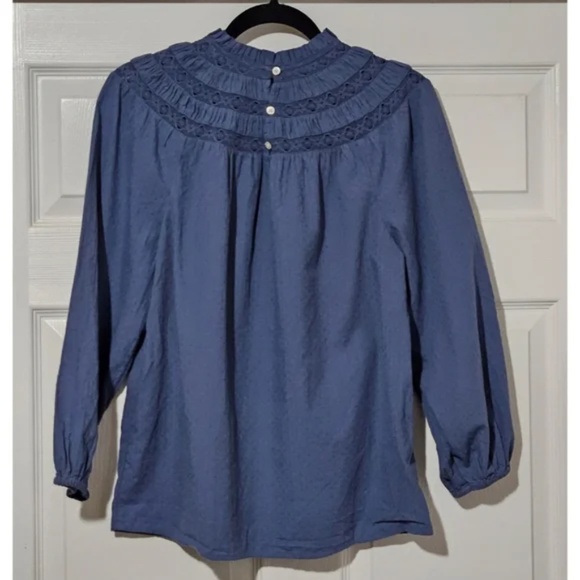 NWOT Loft Eyelet Yoke Blue Blouse Small - Picture 3 of 3